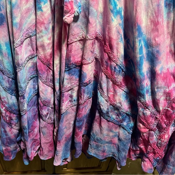 Sapogee World Queen Tie-Dye Pink, Blue, Purple Women's Dress; OS Fit - Picture 10 of 13